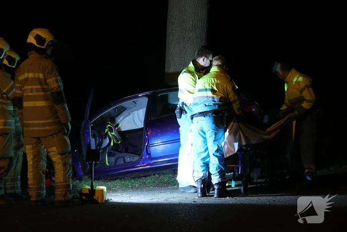 Drie gewonden bij eenzijdig ongeval