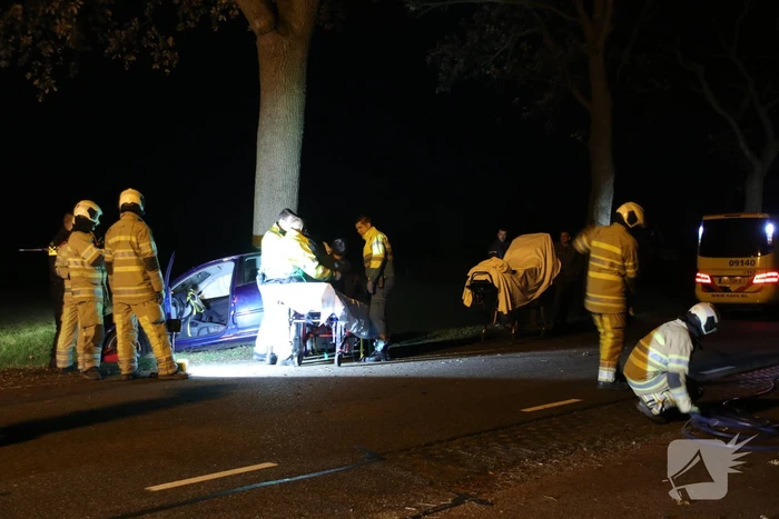 Drie gewonden bij eenzijdig ongeval
