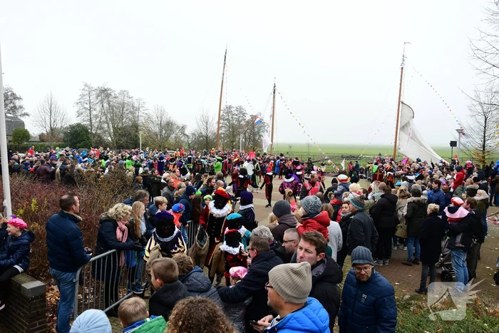 Groot welkom voor Sinterklaas en Zwarte Piet