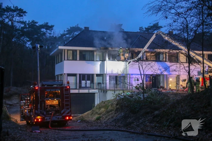 Grote schade bij brand in villa