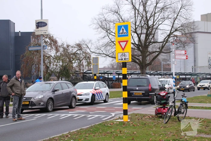 Scootmobieler aangereden op beruchte oversteek