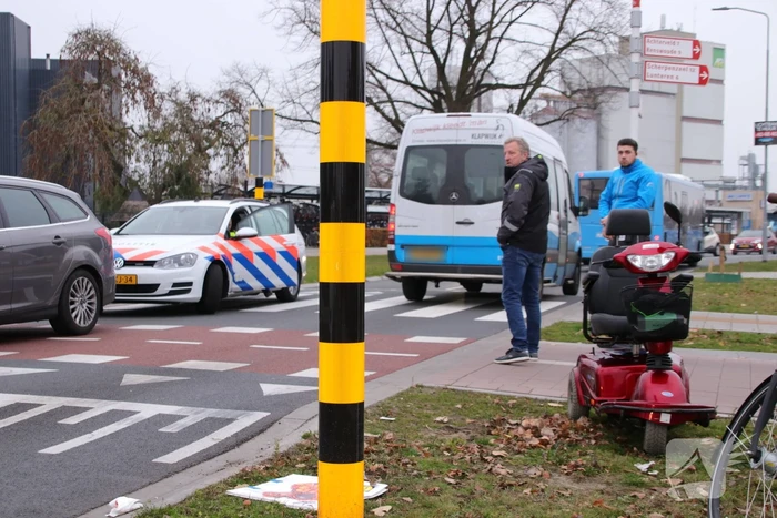 Scootmobieler aangereden op beruchte oversteek