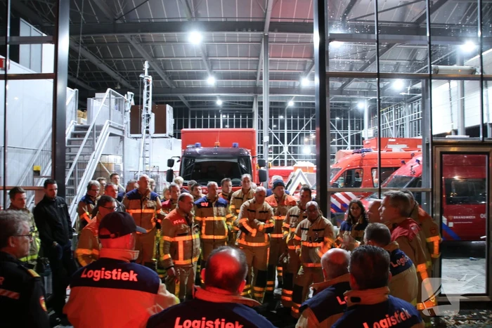 Brandweerlieden brengen eerbetoon aan ernstig zieke collega