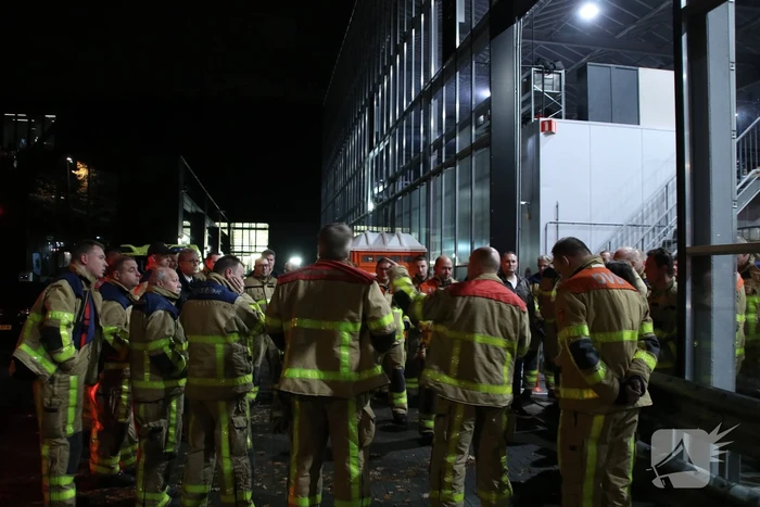 Brandweerlieden brengen eerbetoon aan ernstig zieke collega