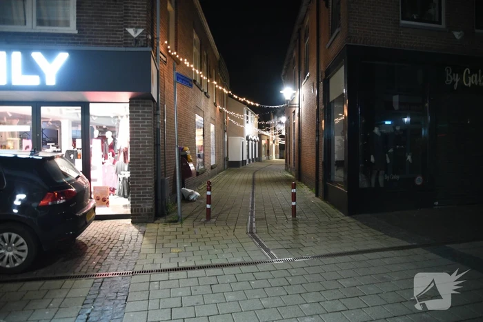 Forensische Opsporing doet onderzoek in woning