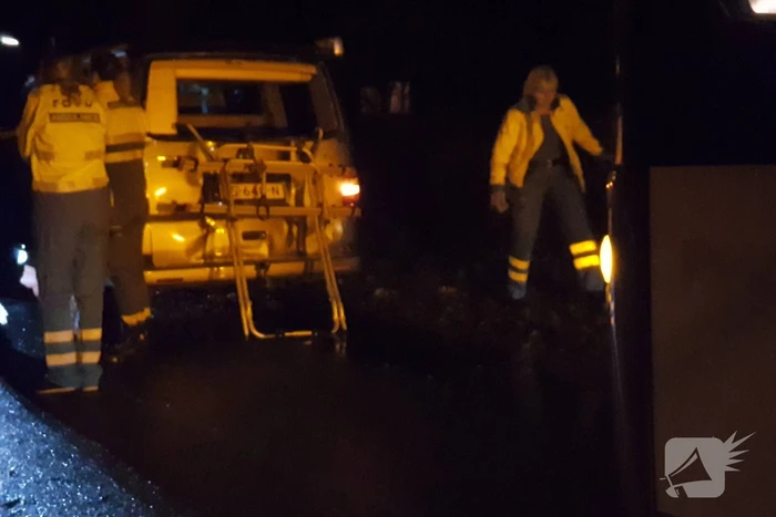 Aanrijding tussen personenbus en stadsbus