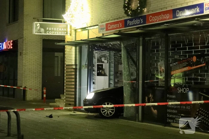 Weer ramkraak op fotospeciaalzaak