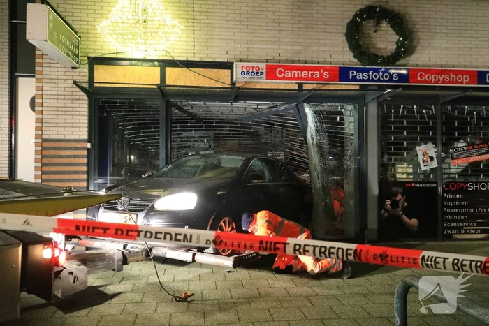 Weer ramkraak op fotospeciaalzaak