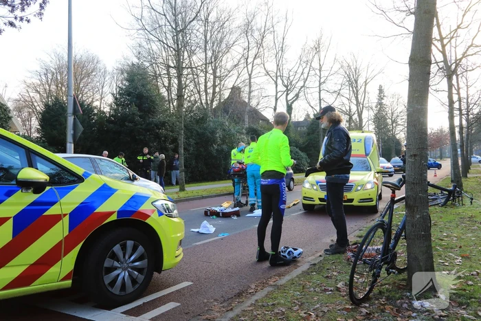 Fietser zwaargewond door aanrijding