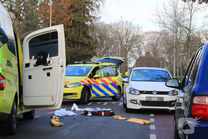 Fietser zwaargewond door aanrijding