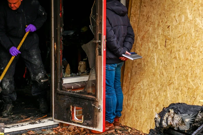 Politie doet onderzoek naar brand in woning