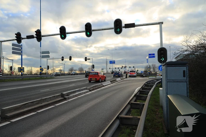 Motorrijder gewond na botsing met auto