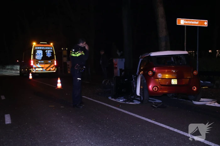 Gewonde bij aanrijding op een boom met 45km wagentje