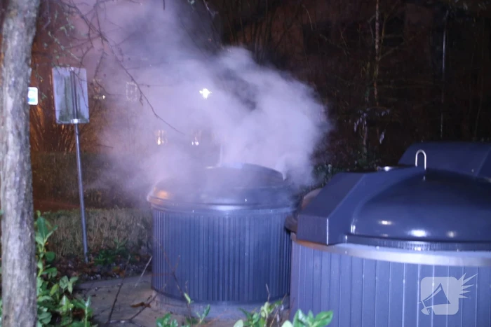 Veel rookontwikkeling bij containerbrand