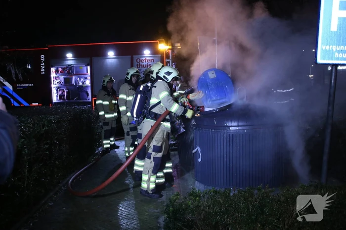 Veel rookontwikkeling bij containerbrand