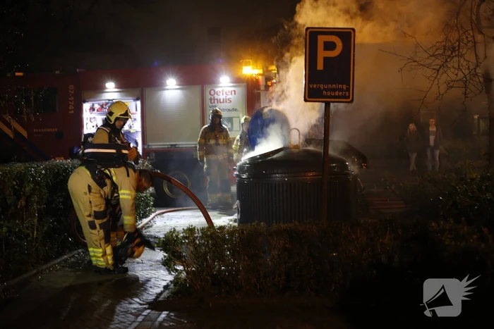 Veel rookontwikkeling bij containerbrand
