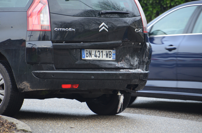 Gewonde bij forse aanrijding