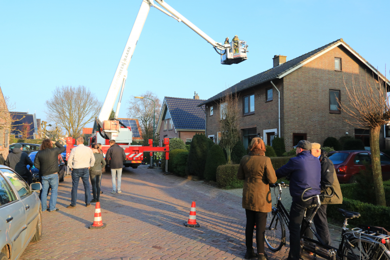 Weg afgesloten door schoorsteenbrand