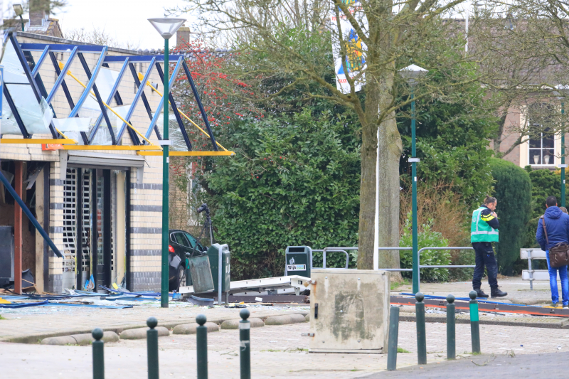 Enorme schade na plofkraak