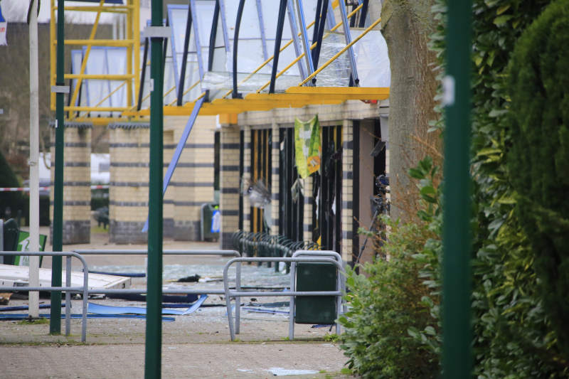 Enorme schade na plofkraak