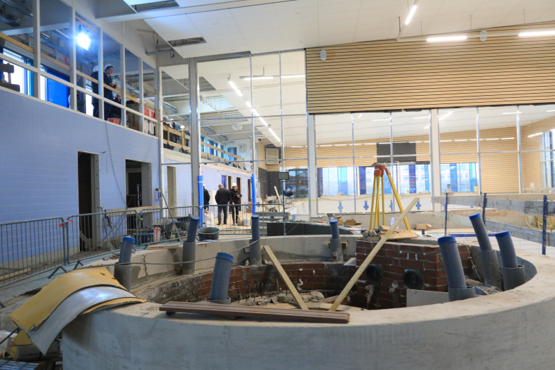 Nieuwe zwembad begint vorm te krijgen