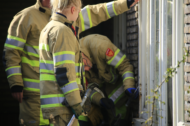 Woonkamer leegstaande woning blank