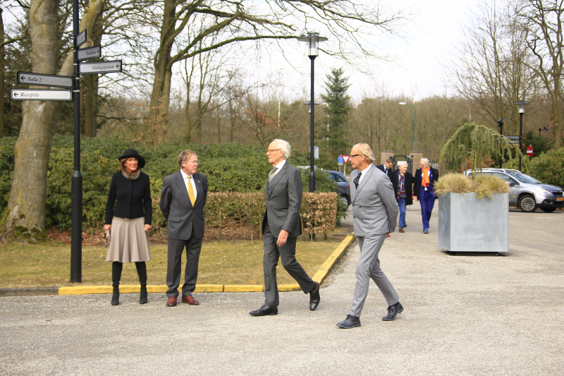 Mies Bouwman in besloten kring gecremeerd