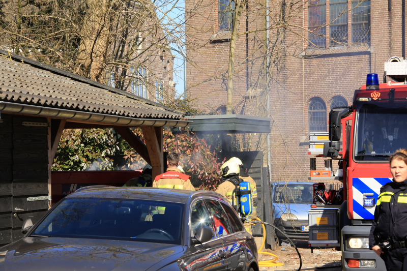 Veel rook bij containerbrand