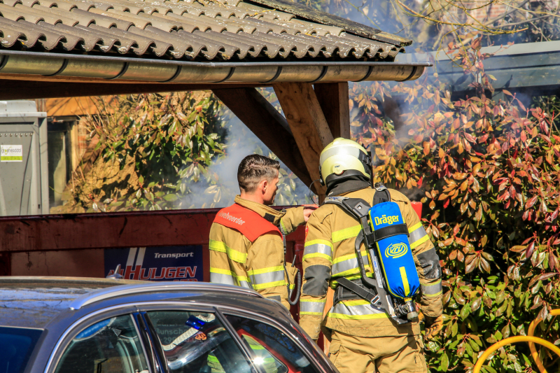 Veel rook bij containerbrand