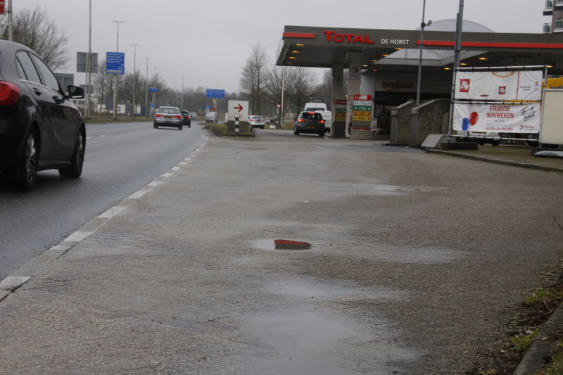 Flink dieselspoor bij tankstation