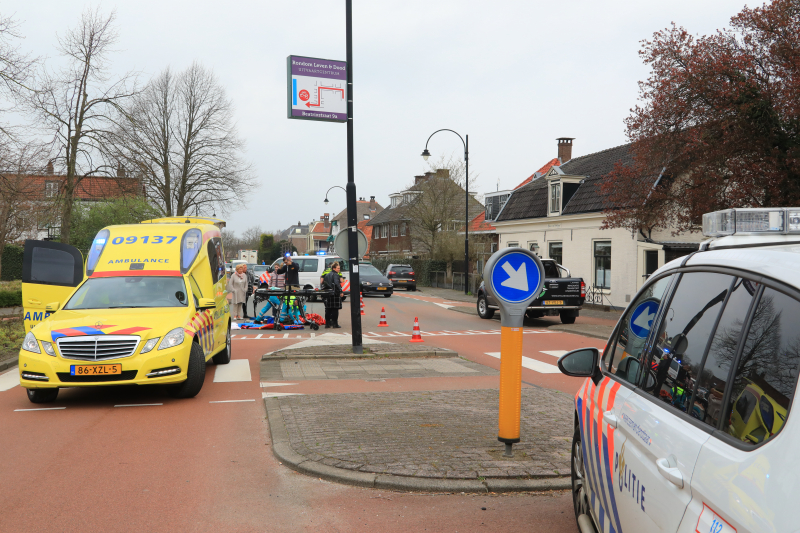 Fietsster ernstig gewond na aanrijding
