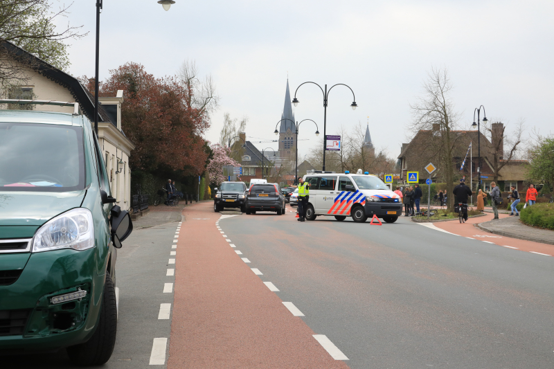 Fietsster ernstig gewond na aanrijding