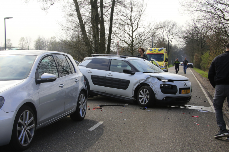 Keerende tractor zorgt voor flink ongeval