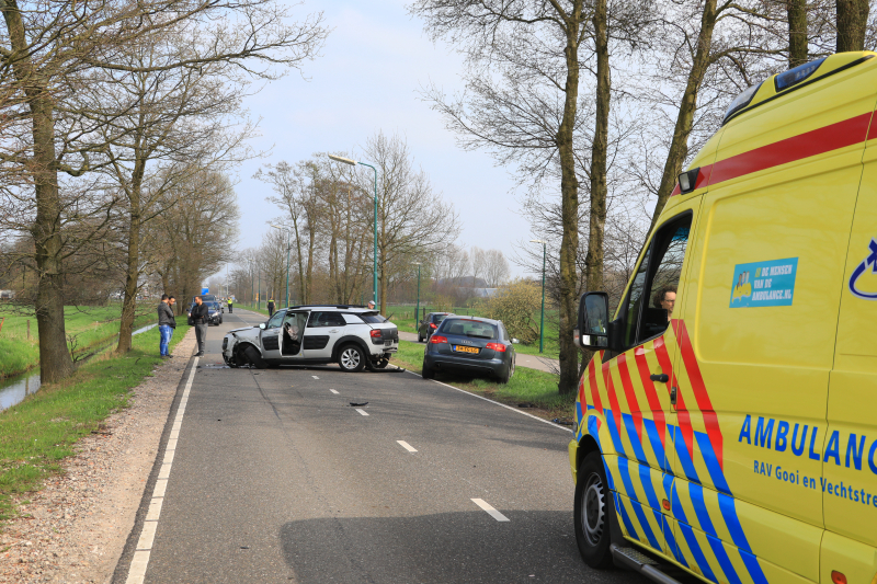 Keerende tractor zorgt voor flink ongeval
