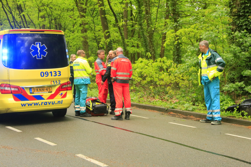 Voetganger ernstig gewond na botsing met scooter