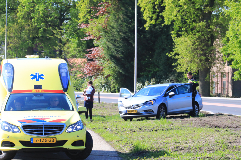 Kop-staartaanrijding tussen twee voertuigen