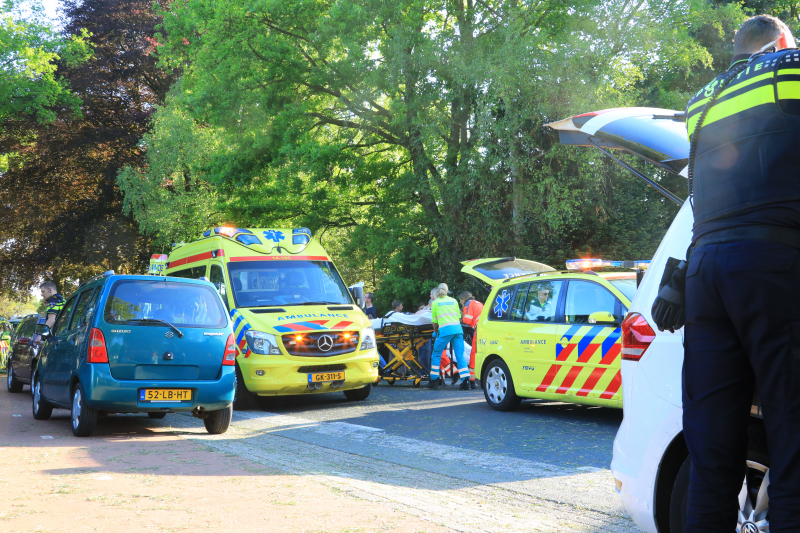 Overstekende fietser zwaargewond na aanrijding