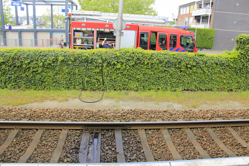 Biels spoorlijn bij station vat vlam