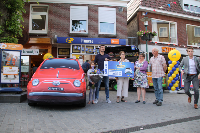 Hoofdprijs Primera loterij uitgereikt aan Marijke Beulenkamp