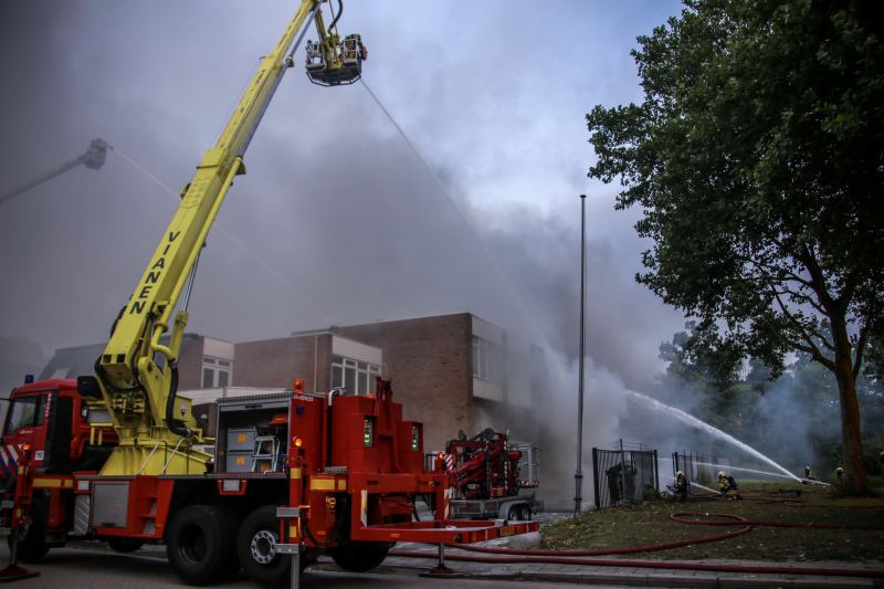 Grote brand in DHL-depot