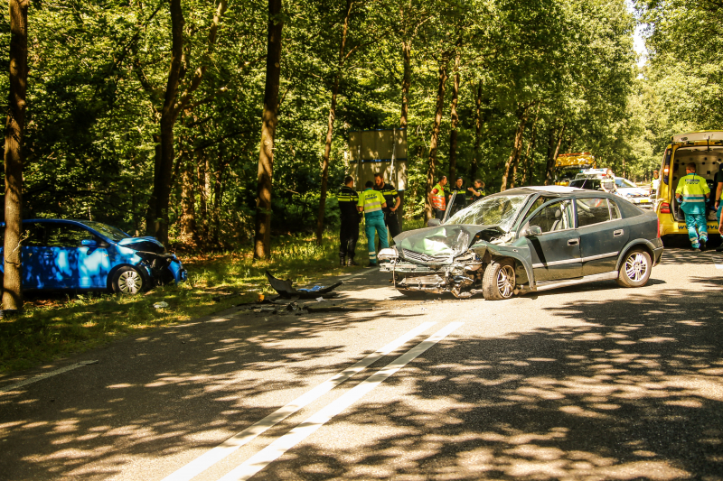 Meerdere gewonden na frontale aanrijding