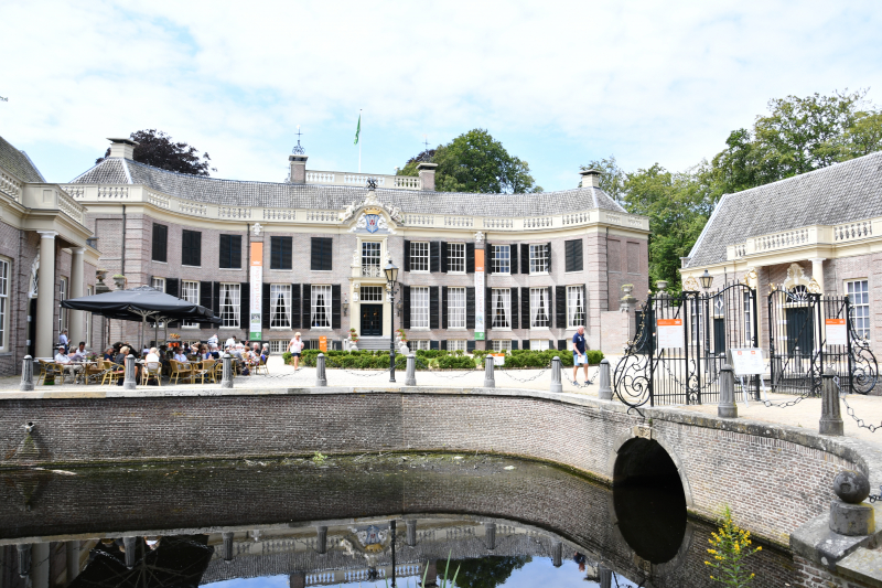 Staatsbosbeheer waarschuwt voor blauwalg bij Kasteel Groeneveld