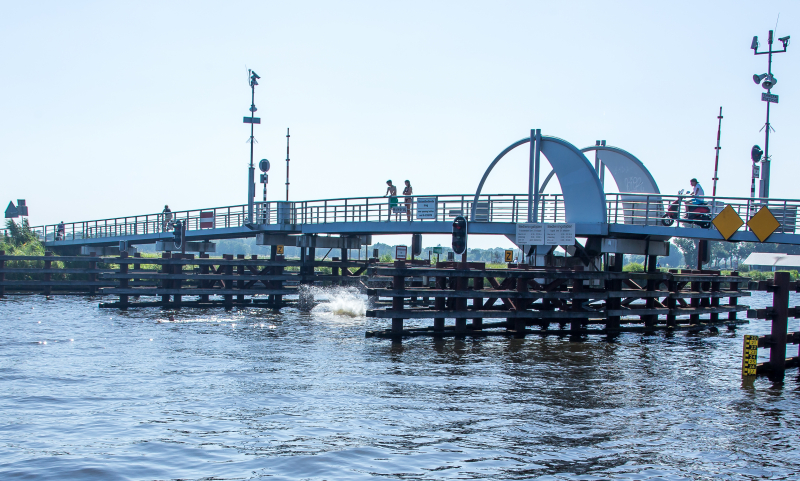 Jongeren goed ziek na plons in Eem