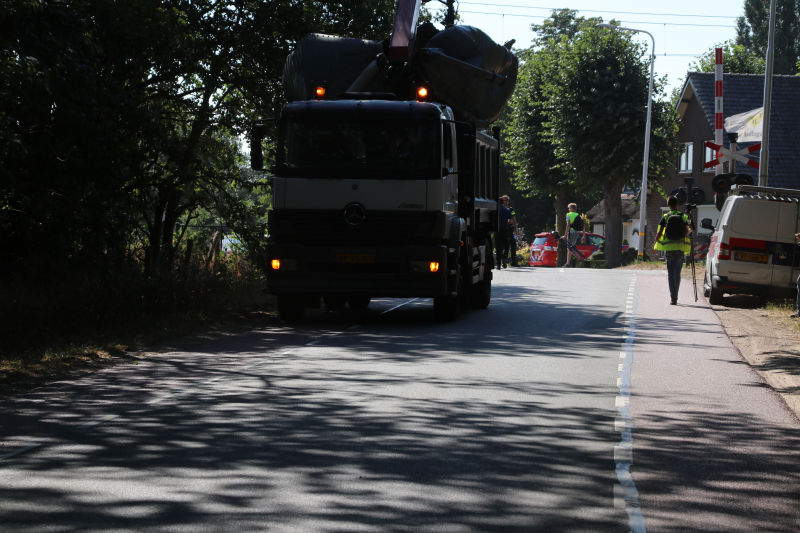 Gebroken bovenleiding zorgt voor brand bij spoorlijn