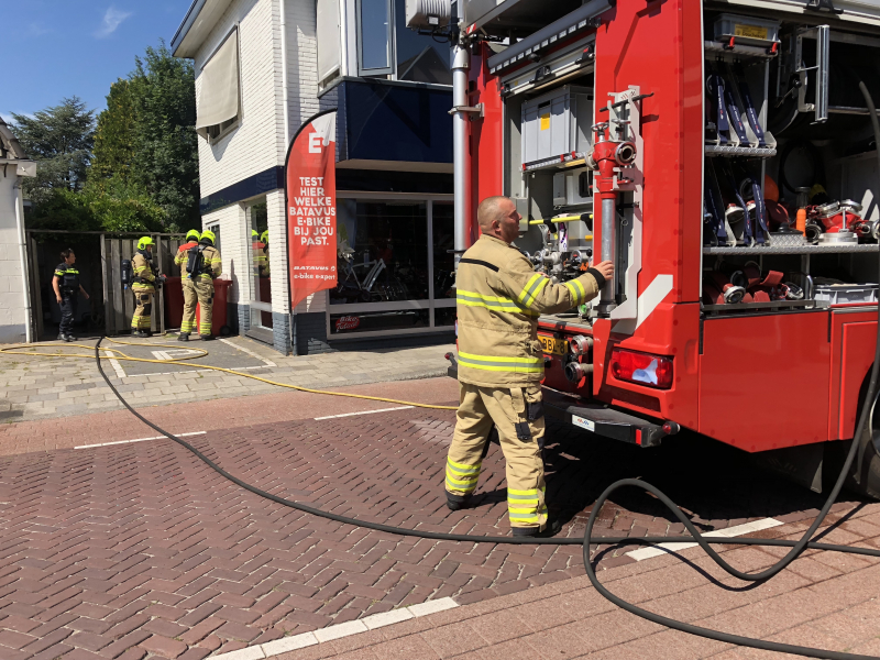 Brand in schuur van Geurts Tweewielers