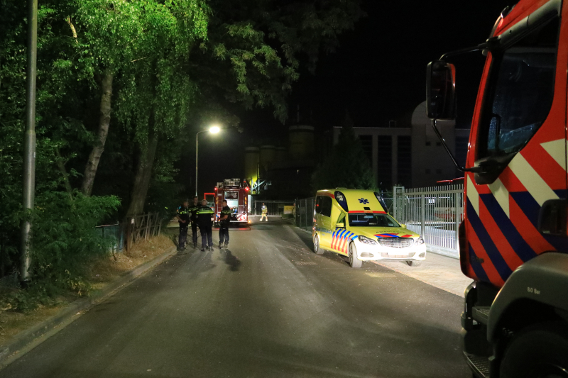 Uitslaande brand op woonboot