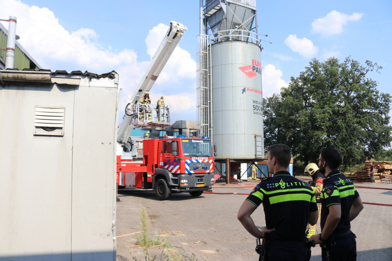 Veel inzet bij zeer grote brand