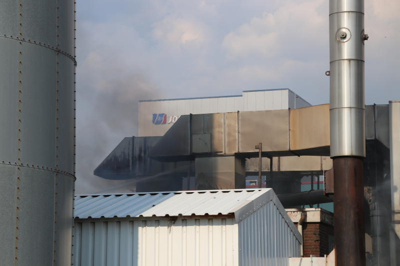 Veel inzet bij zeer grote brand