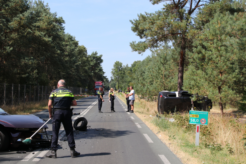 Zwaargewonden na frontale aanrijding