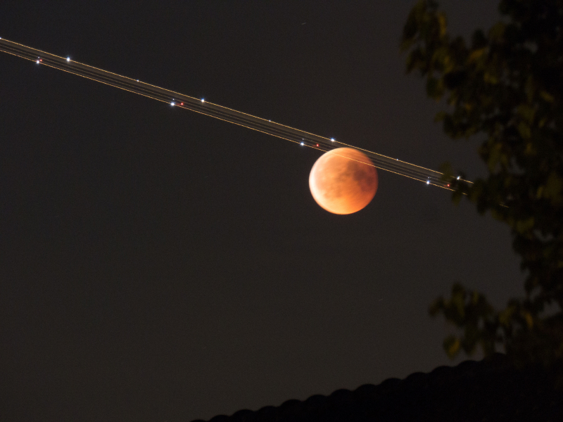 Maansverduistering, bloedmaan voor velen niet te zien
